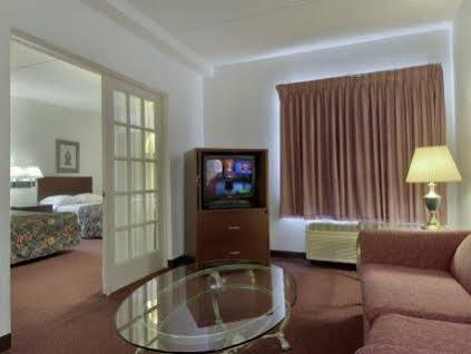 Red Roof Inn Бордман Экстерьер фото